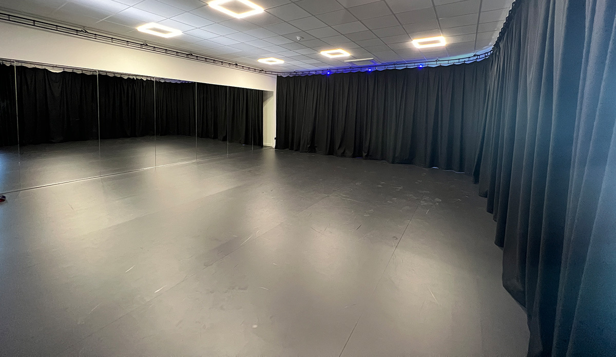 new build school studio theatre auditorium constuction design